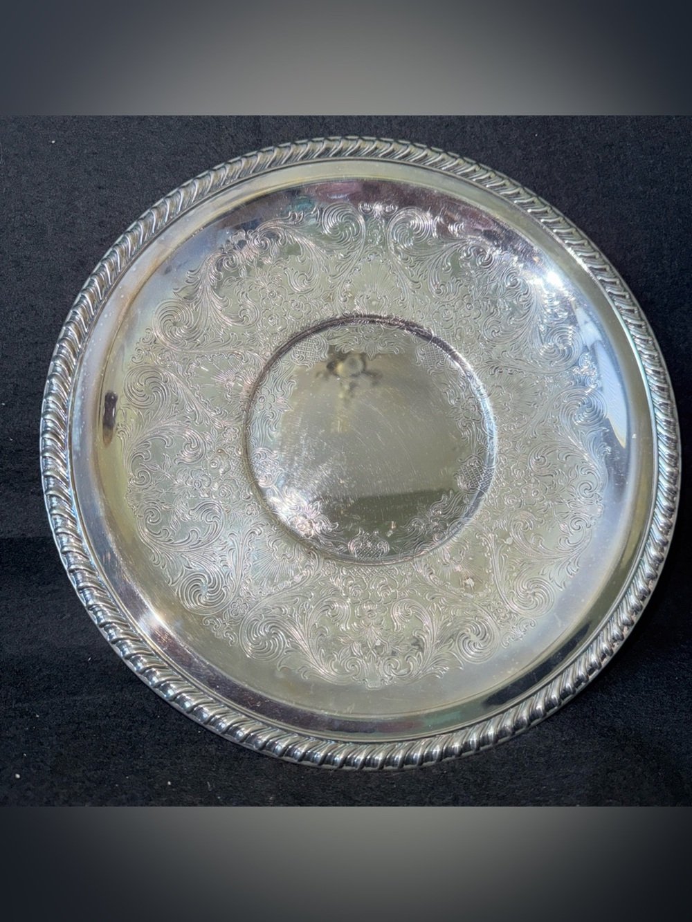 Vtg Serving Dish Tray WM Rogers Silver Plated 10.5" Round Embossed Rope Edge